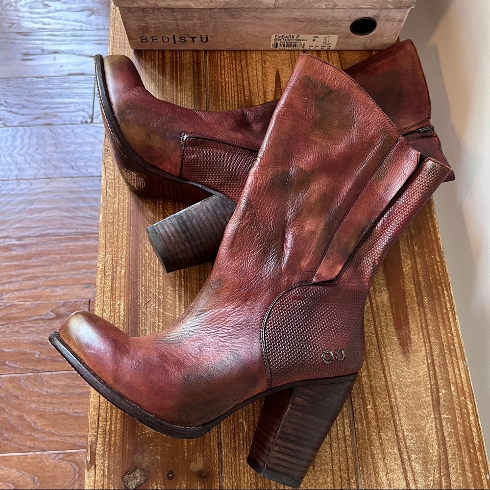 Bed|Stü Embark Boots